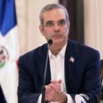 Luis Abinader regresa al país tras concluir agenda de trabajo en Miami