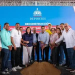 Ministro Kelvin Cruz inicia reconstrucción de dos multiusos en Hermanas Mirabal