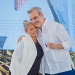 Presidente Luis Abinader inicia entrega del Bono Madre 2026