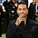 Maluma dice en la gala del Met que está «practicando bastante para tener más hijos»